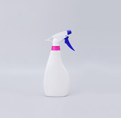 Best Spray Bottles For Storing Sanitizers, Skincare Serums And More